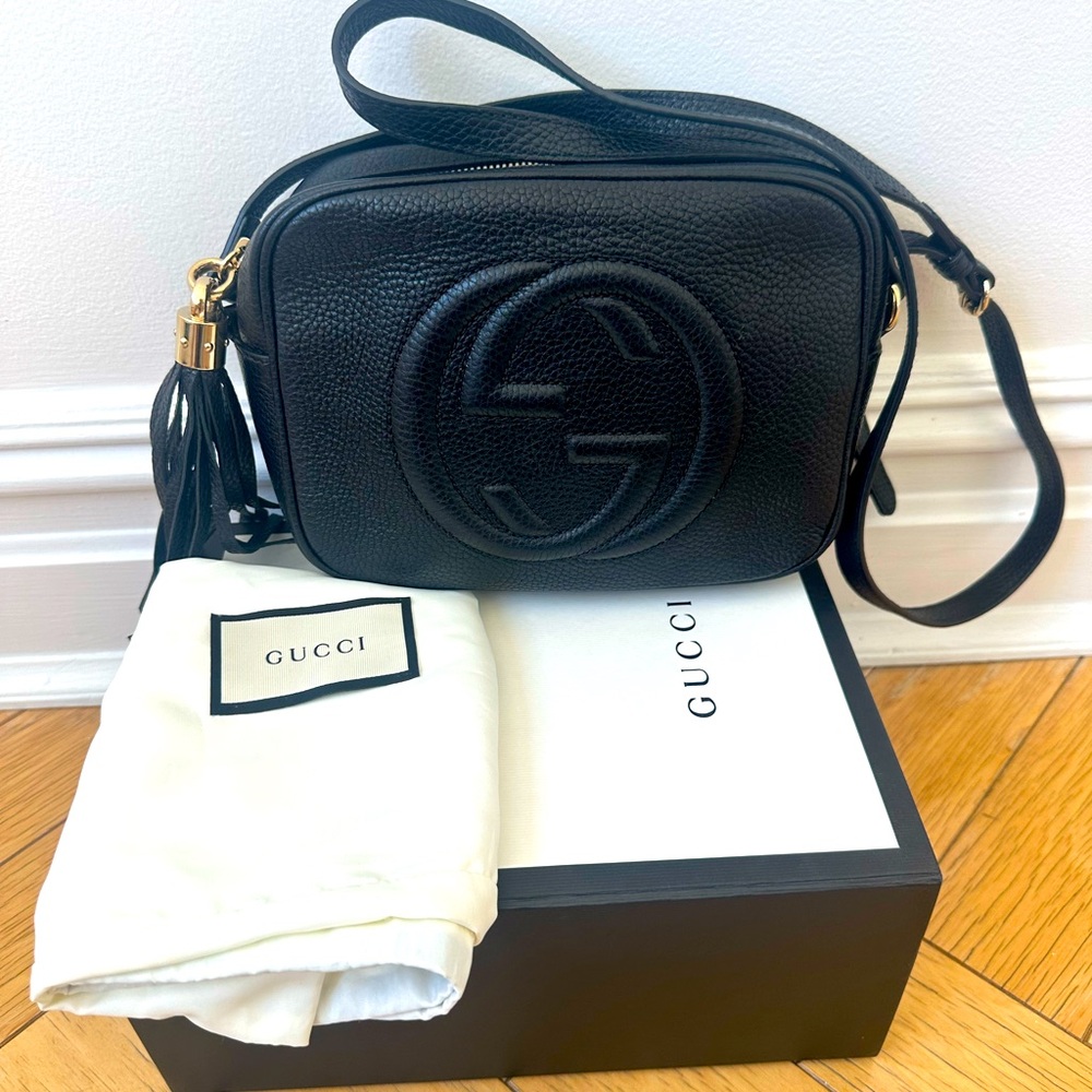 Pebbled Calfskin Small Soho Disco Bag Black